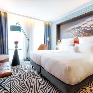 Otel Nyx By Leonardo
