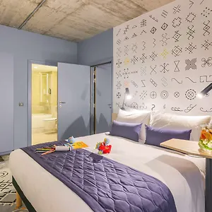 Ibis Styles Center Otel