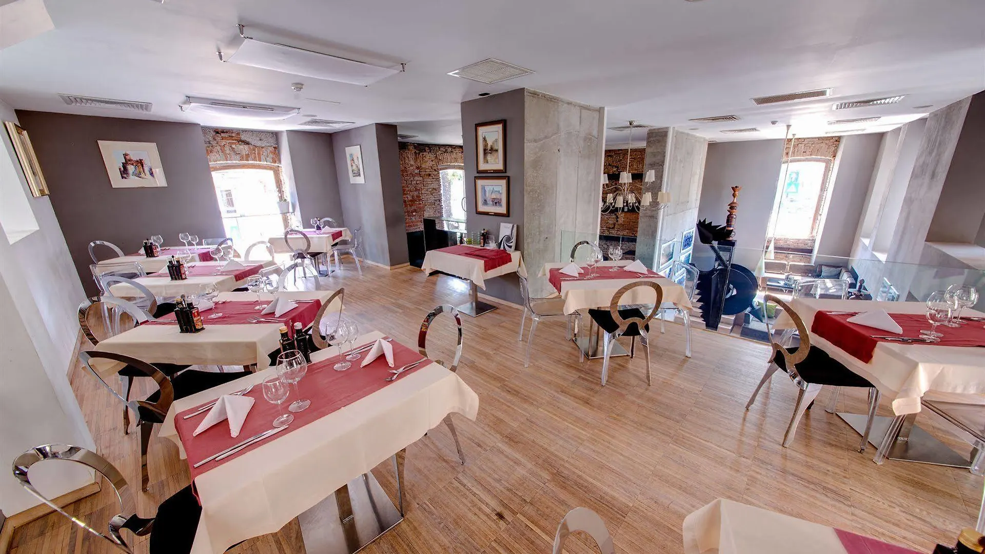 Sarroglia Hotel Bucharest 4*,  Romania